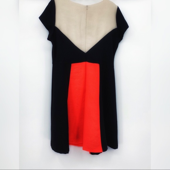 Color Block Dress - Picture 2 of 2
